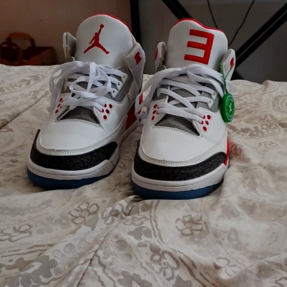 Air Jordan 3's! Slim Shady Super Bowl 🏈 joints!! - Picture 3 of 8